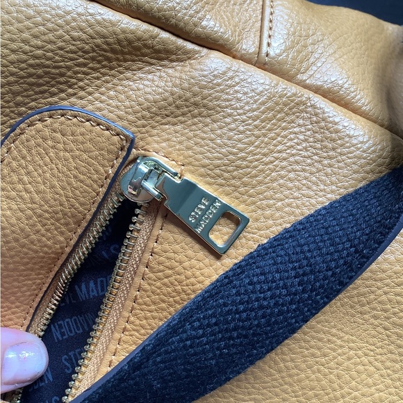 Nice STEVE MADDEN back pack 🌼🌼🌼 - Picture 4 of 16